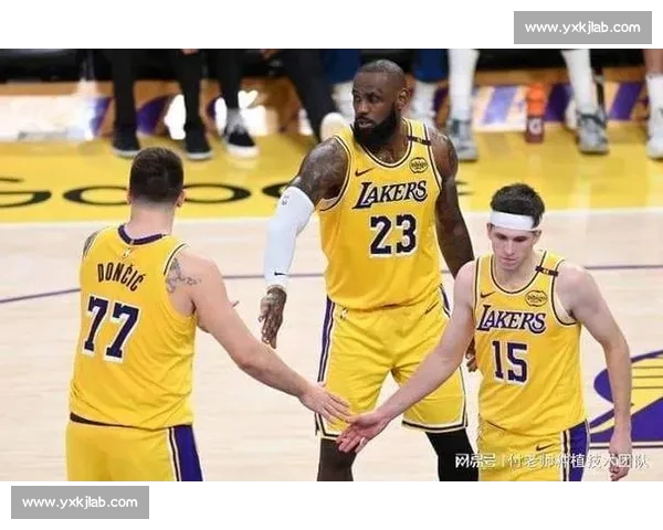 湖人队鏖战马刺青春军团詹姆斯领衔争夺西部关键胜利之夜焦点战役